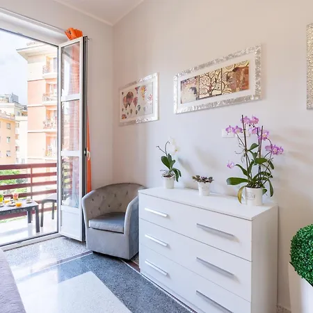 Imperial House - 300m To Metro B, Open View, 4-6pax Appartamento *